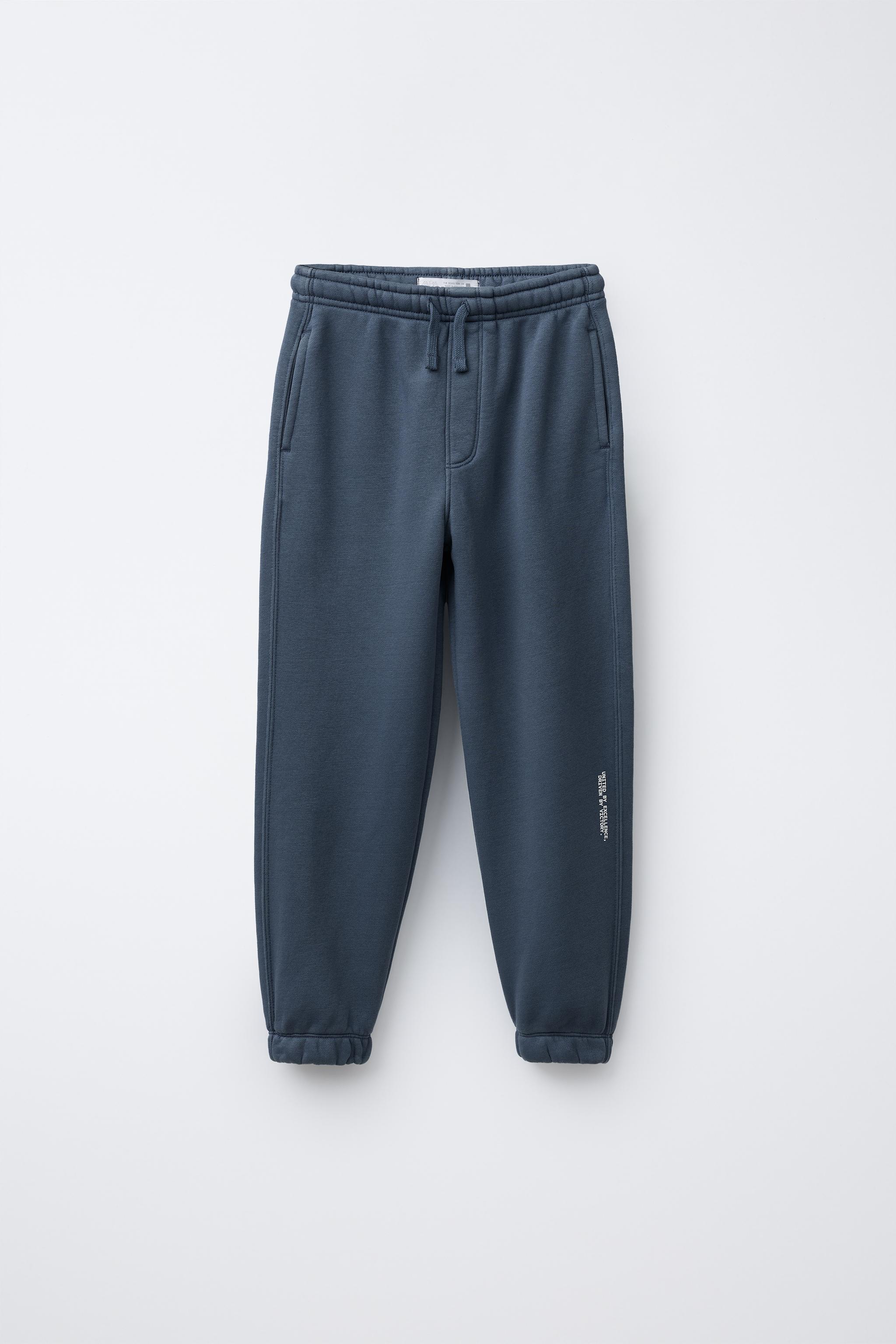 HOODIE SWEATSHIRT AND JOGGER PANTS SET